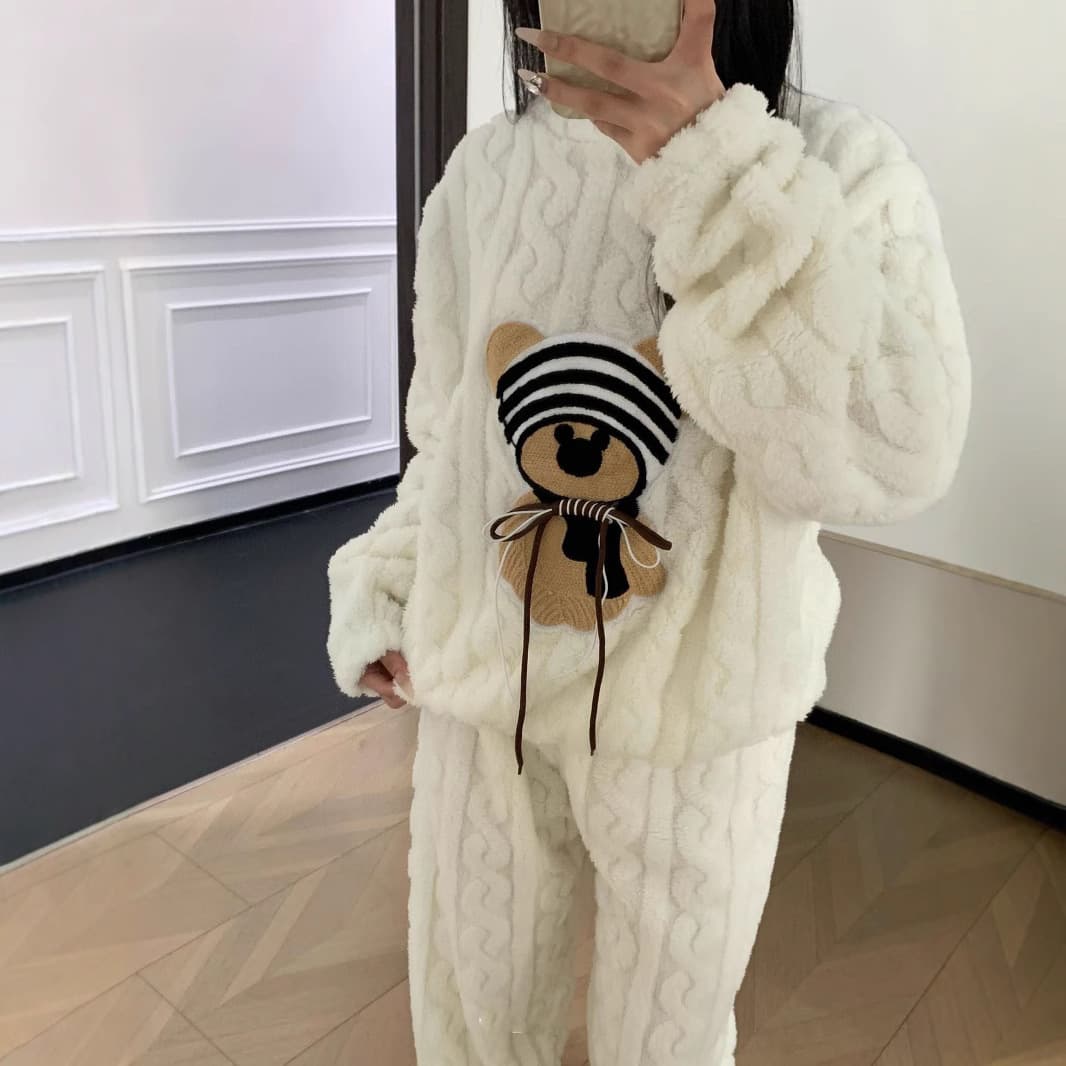 レディース ルームウェア もこもこ暖かパジャマ上下セット くま刺繍付き